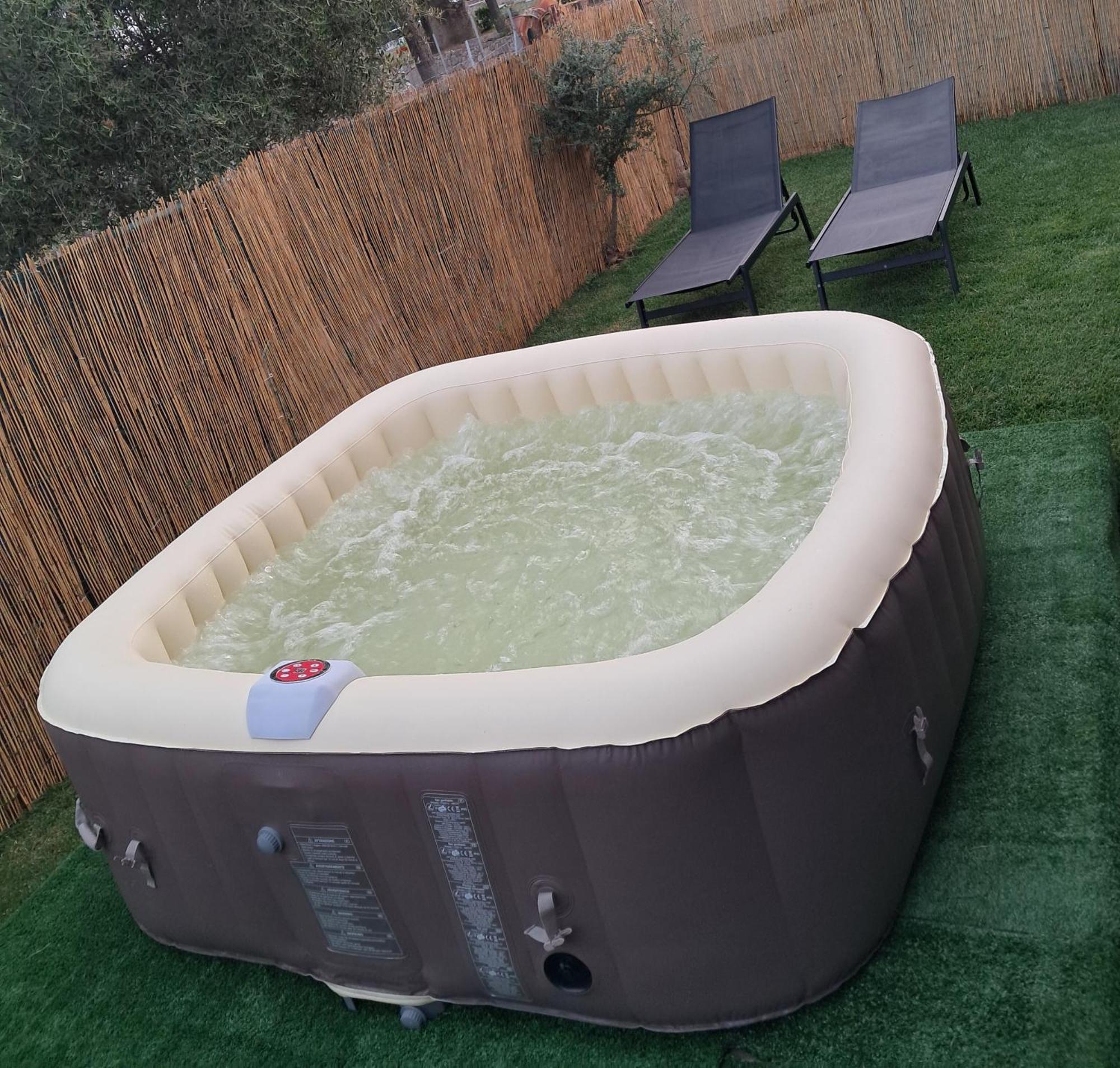 Pasiga - Private Jacuzzi - Appartement Telti Buitenkant foto